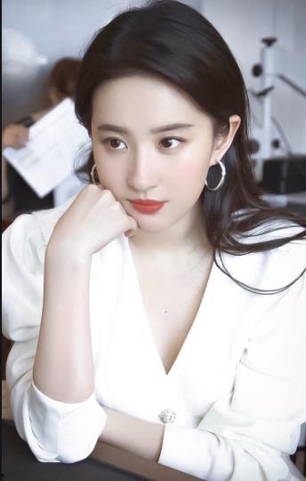 娱乐圈爆料刘亦菲,揭秘女神背后的故事 第3张 娱乐圈爆料刘亦菲,揭秘女神背后的故事 第3张